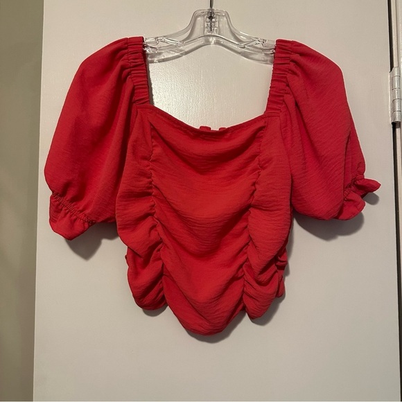Altar'd State Tops - Altar’d State pinkish red crop top short puff sleeve size M
